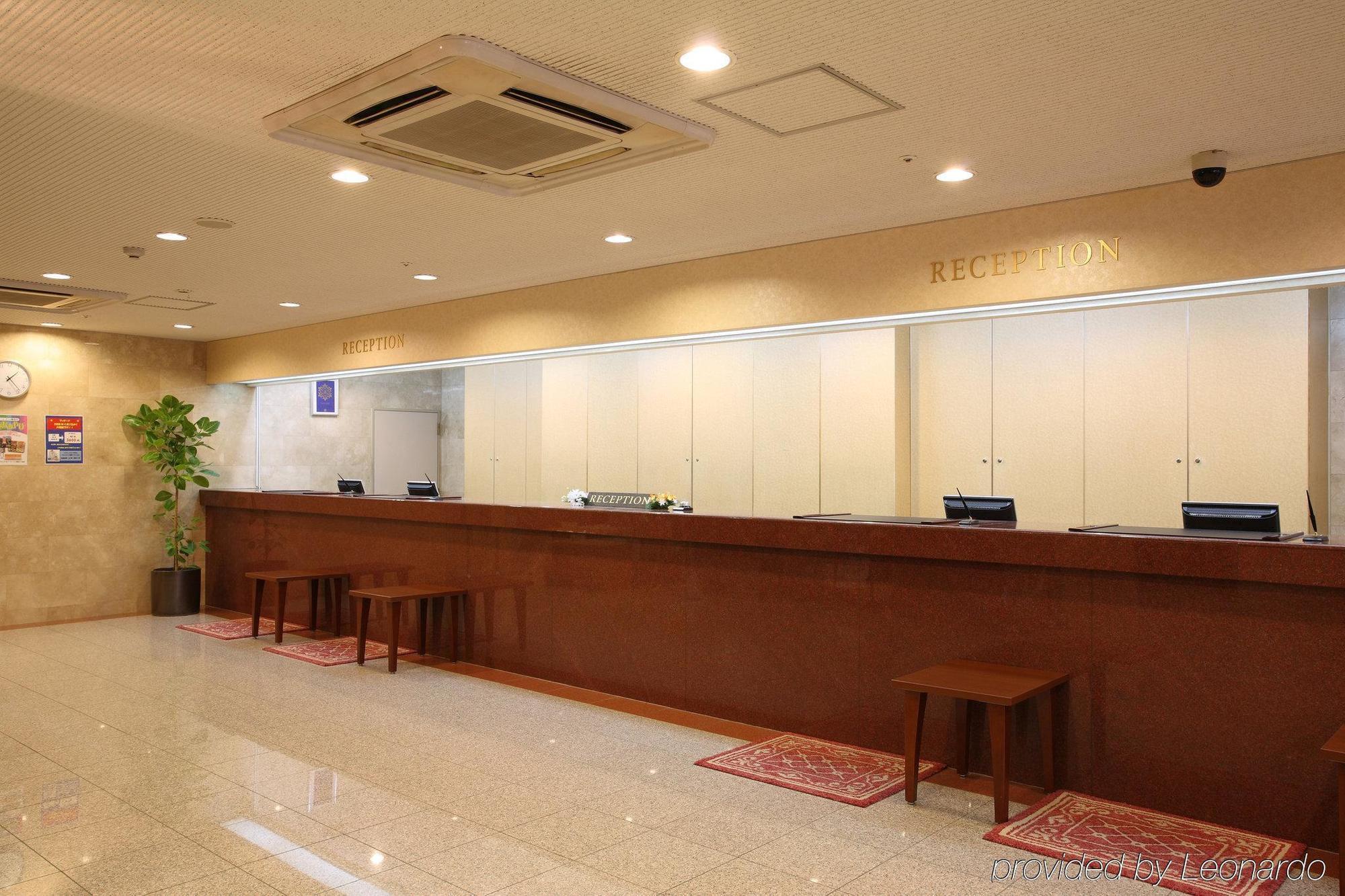 Via Shin West 酒店 3*